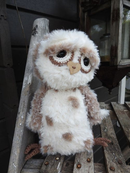 Haakpakket Funny Furry Owl soft lichtbruin
